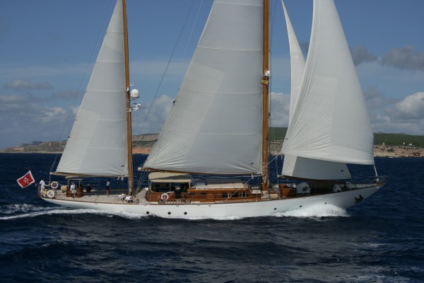Image for article 1963 ‘classic’ S/Y Tiziana listed for sale with Camper & Nicholsons