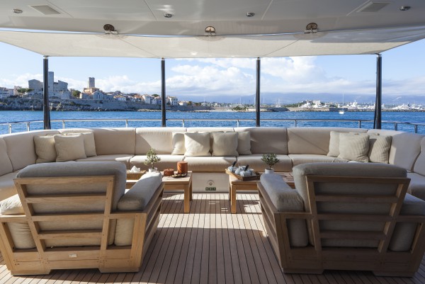 Image for article €1.5 million price reduction on 44m Sibelle