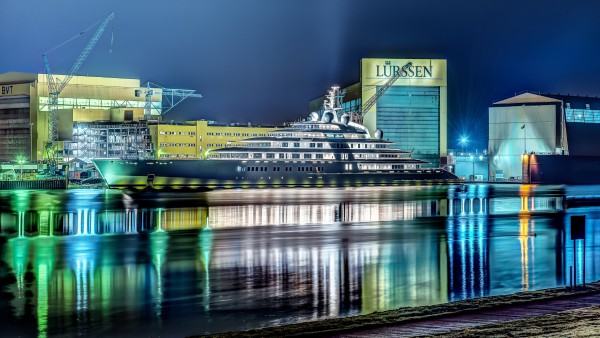 Image for article What is the optimum sized superyacht for the future?