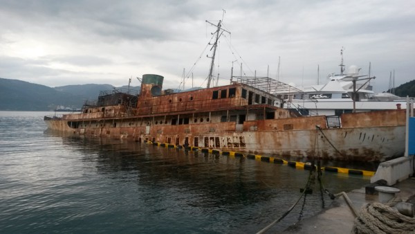 Image for article Former US presidential yacht sold for zero dollars