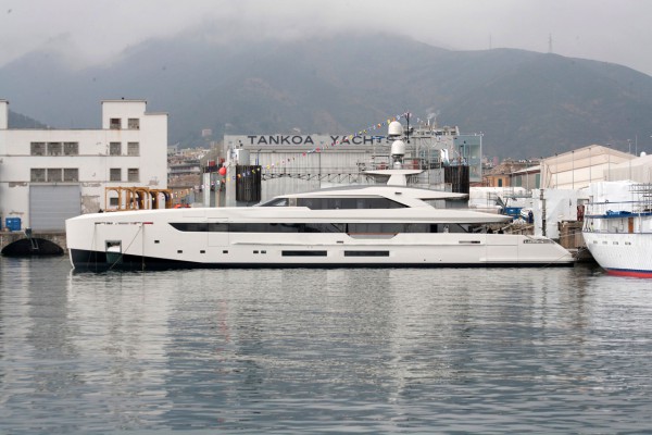 Image for article At first glance: on board 50m M/Y Vertige