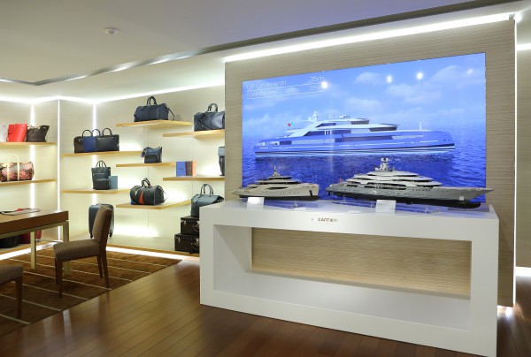 Image for article Yachts versus fashion