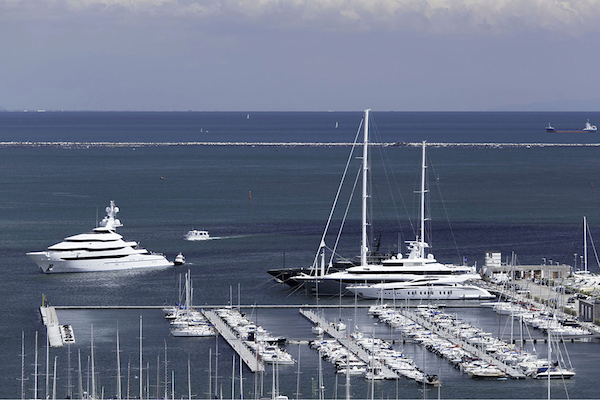 Image for article New superyacht berths at Porto Mirabello