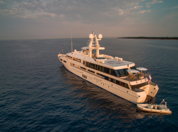 Image for article Depth added to 60m+ Feadship re-sale market