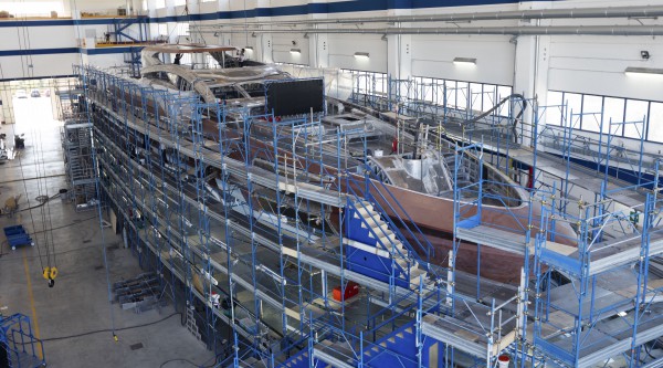 Image for article Mangusta GranSport 54, an in-build update