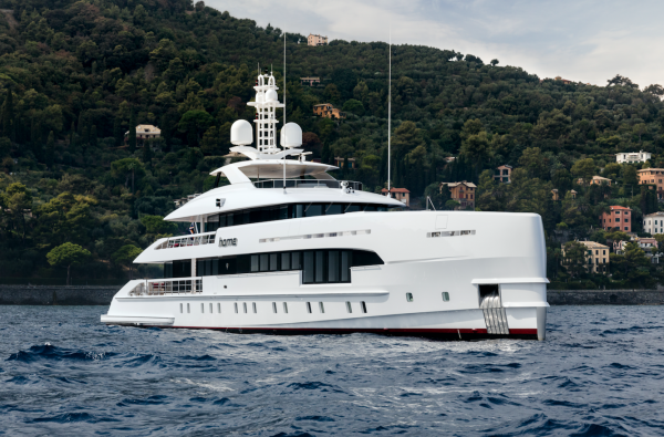Image for article ‘Home’ run for Heesen