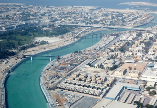 Image for article The Dubai Water Canal: yachting in the UAE