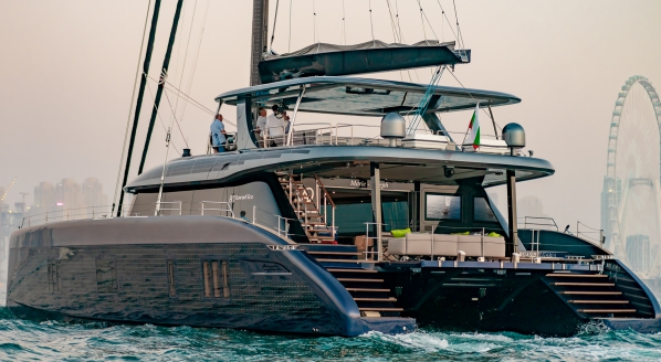 SuperyachtNews.com – Właściciel – Sunreef Eco 80 na pokładzie z Fernando Alonso