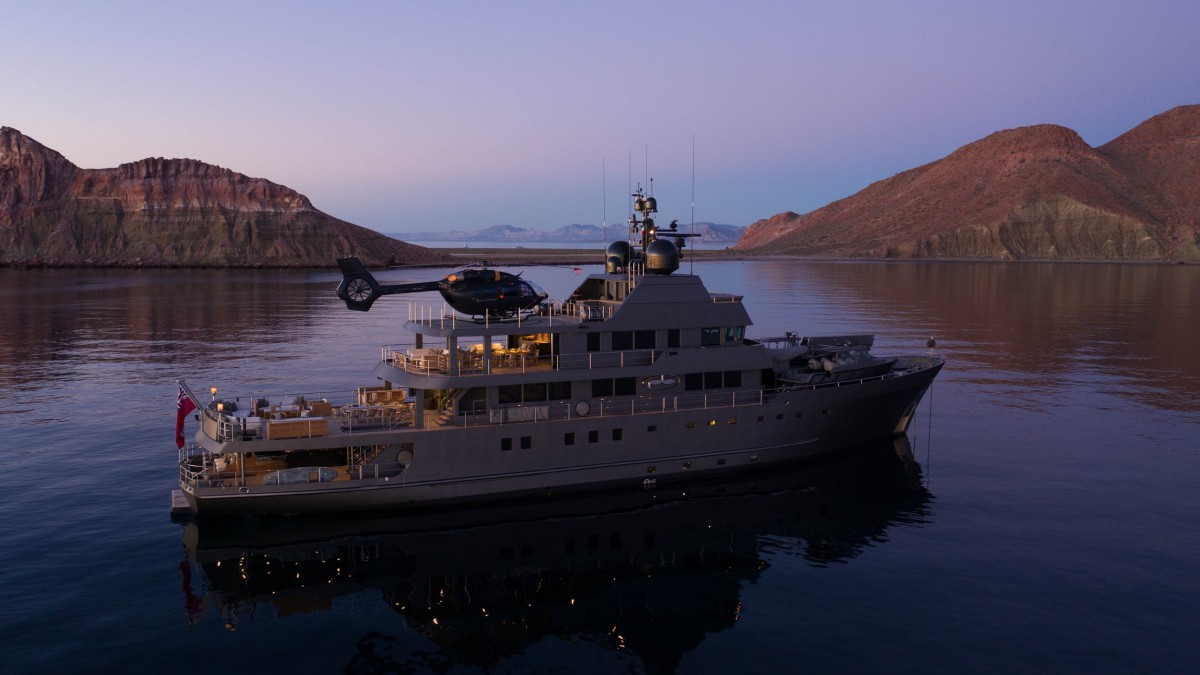 who owns the superyacht plan b