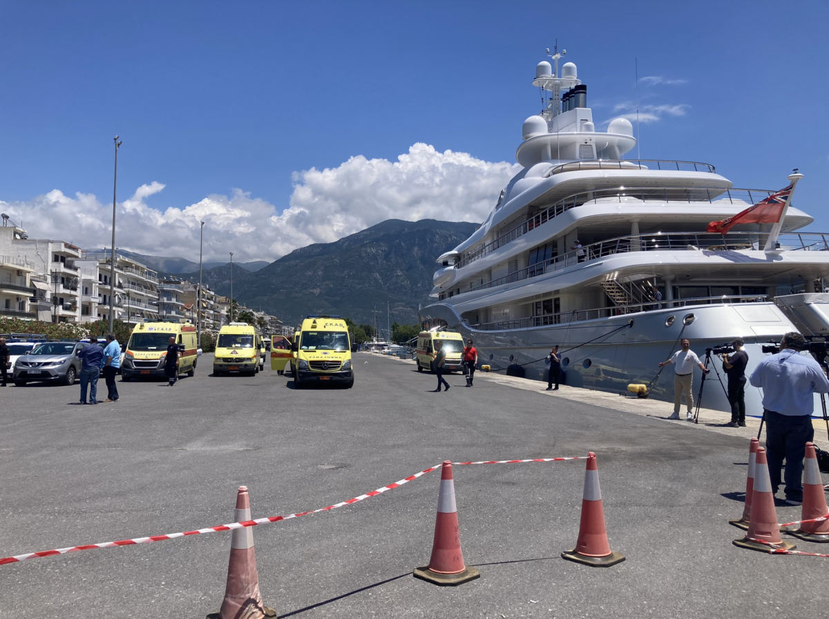 superyacht mayan queen