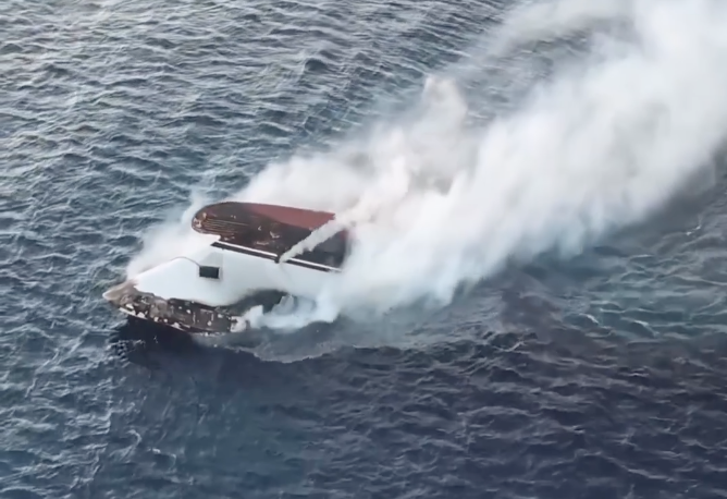 navis 1 yacht fire