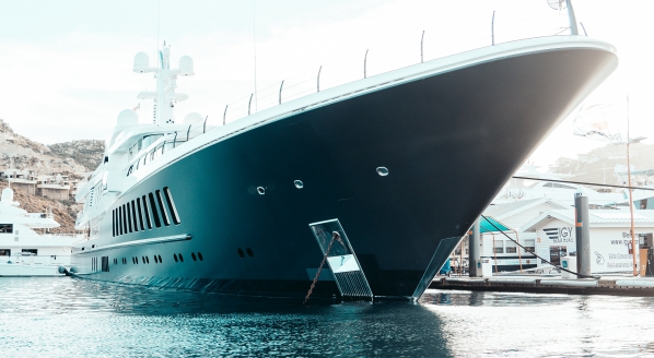 Image for A yacht is not a painted object