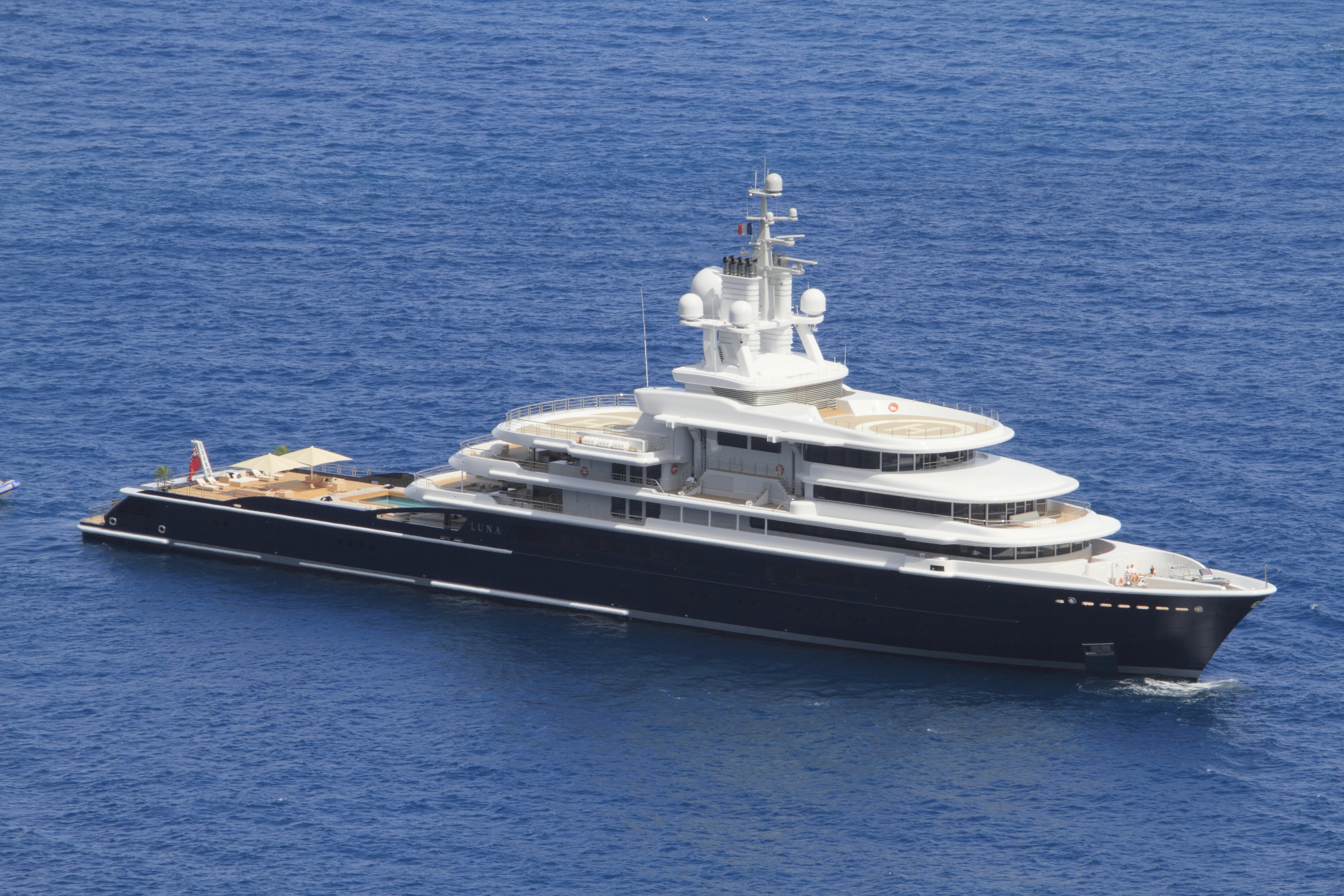 Image for article 115m M/Y ‘Luna’ seized in Dubai