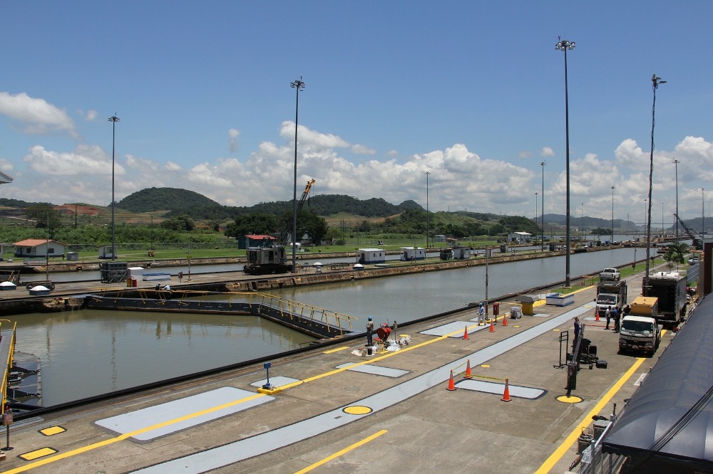 Image for article Transiting Panama Canal by superyacht
