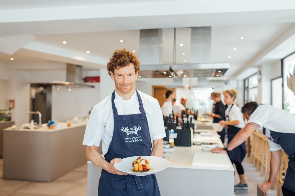 Image for article Tom Aikens teaches yacht chefs at mymuybueno Cookery School