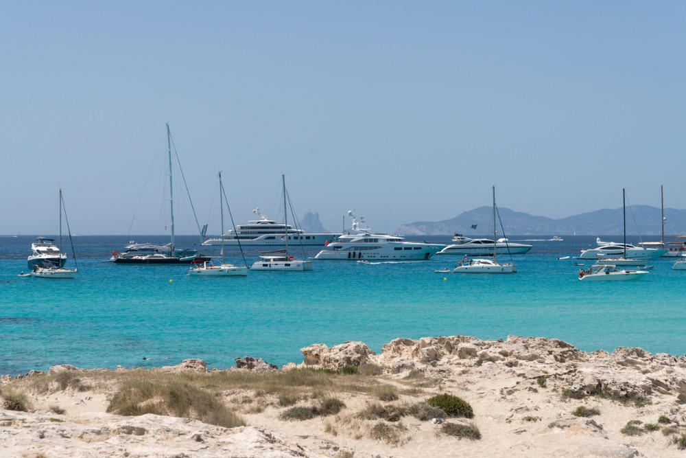 Image for article Charter activity in the Balearics drops for second consecutive year