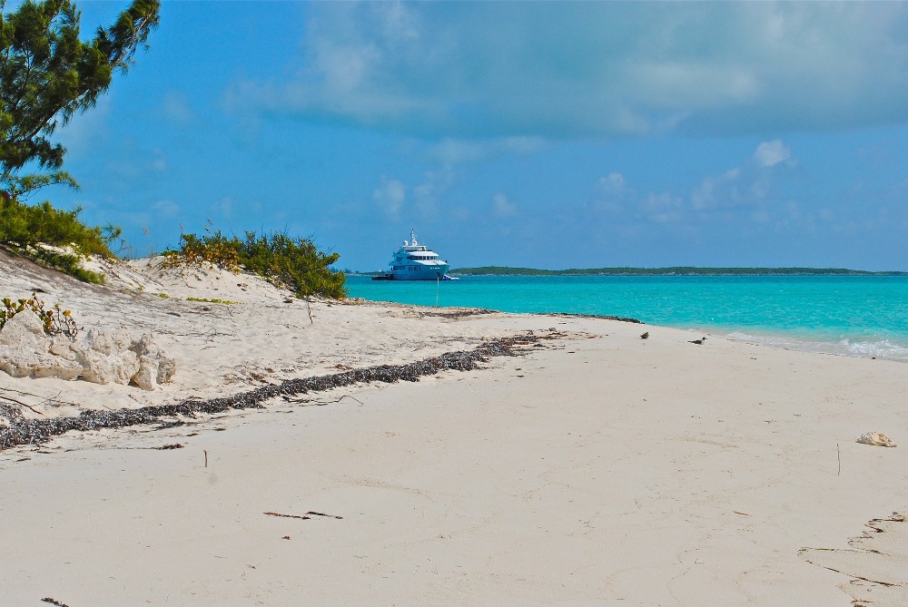 Image for article SuperyachtNews COVID-19 Advisory - protocols for boats in The Bahamas