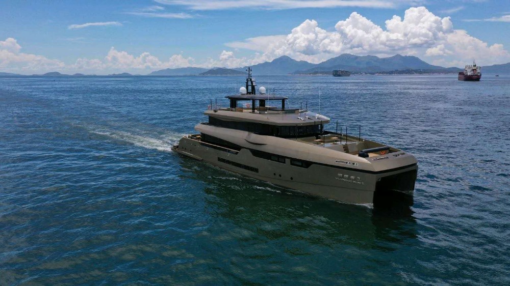 Image for article Heysea delivers 43m catamaran