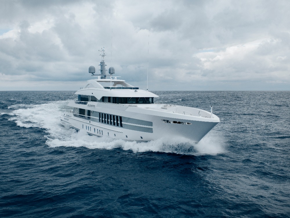 Image for article Heesen delivers 55m ‘Solemates’