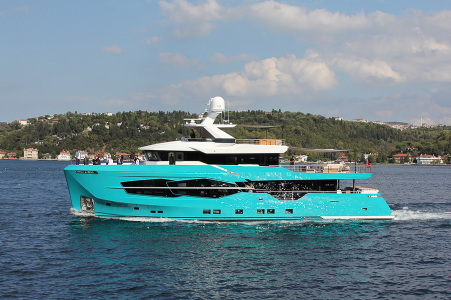 Image for article Numarine launches first 32XP yacht with Hot Lab-designed interior