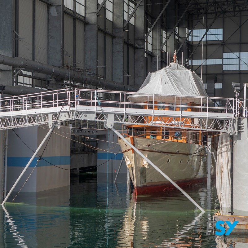 Image for article New floating dry dock at Palumbo Superyachts Marseille