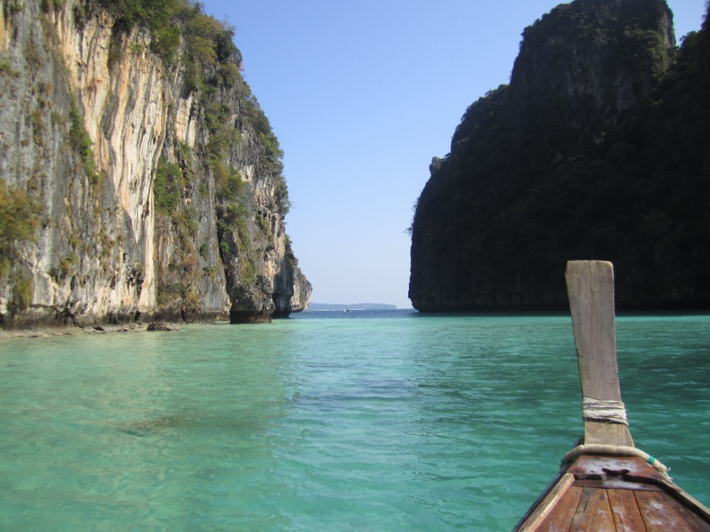 Image for article Thailand lifts travel restrictions for yachts