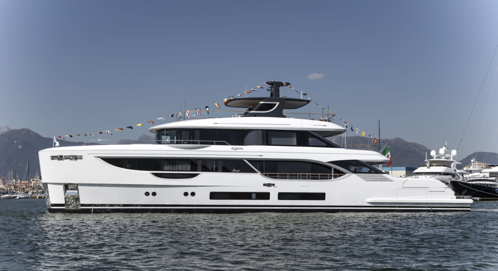 Image for article Benetti Launches first Oasis 34m model