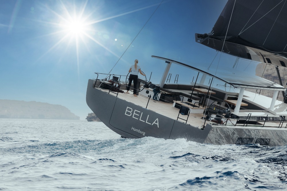 sailing yacht bella