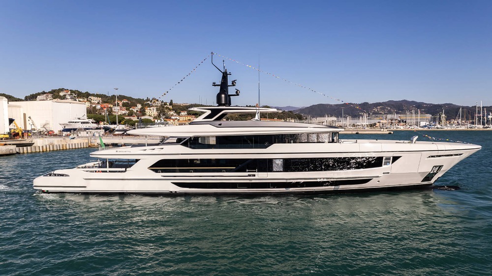 Image for article Baglietto launches first hybrid T52